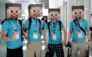 E3_2011_-_box-headed_Minecraft_men_modif4